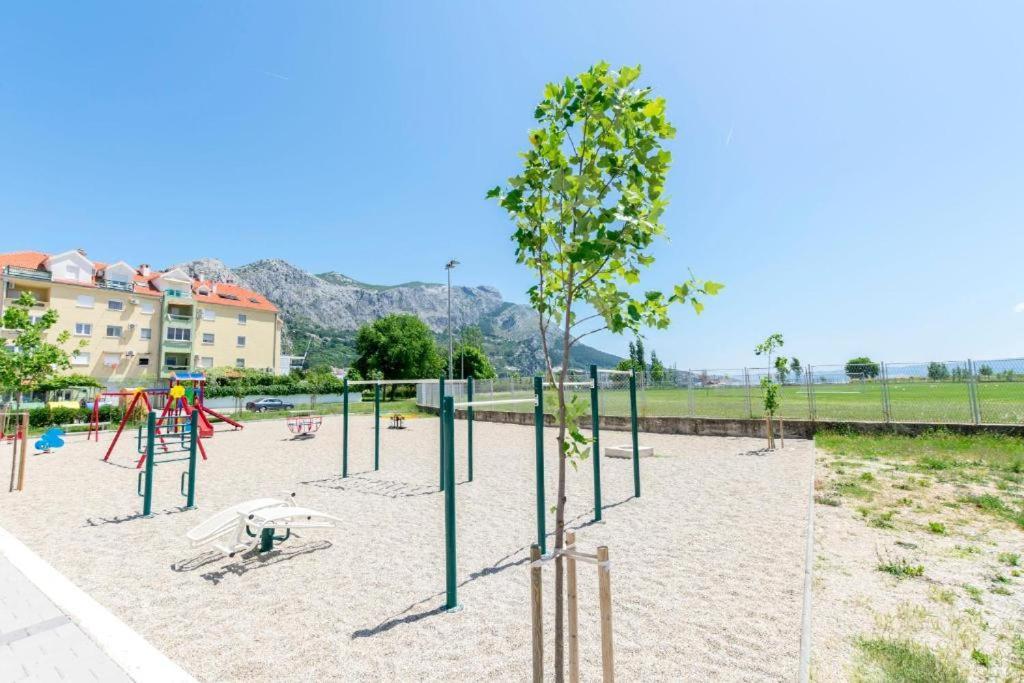 Apartment Pepalo,Omis Free Parking Eksteriør billede