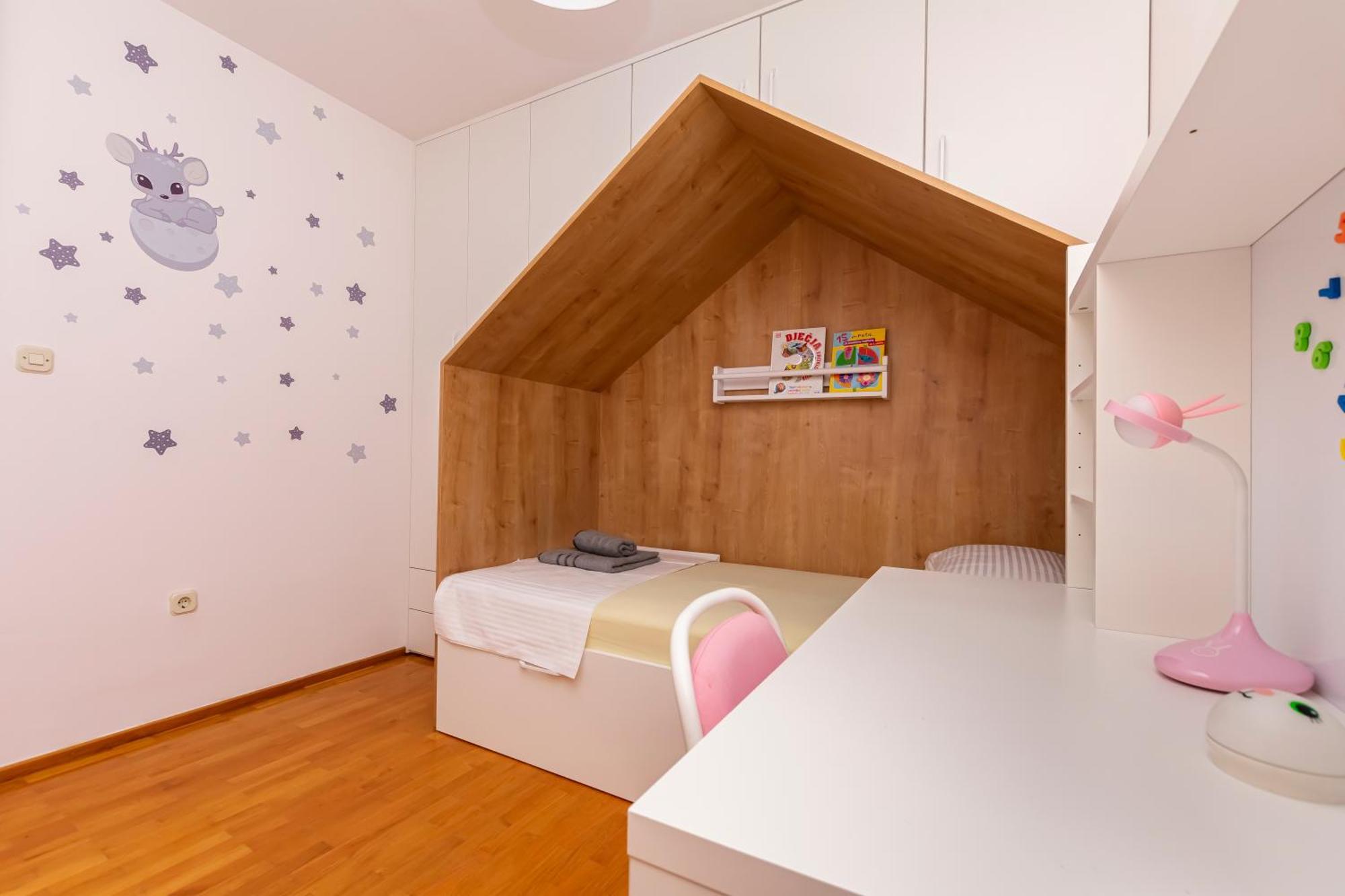 Apartment Pepalo,Omis Free Parking Eksteriør billede